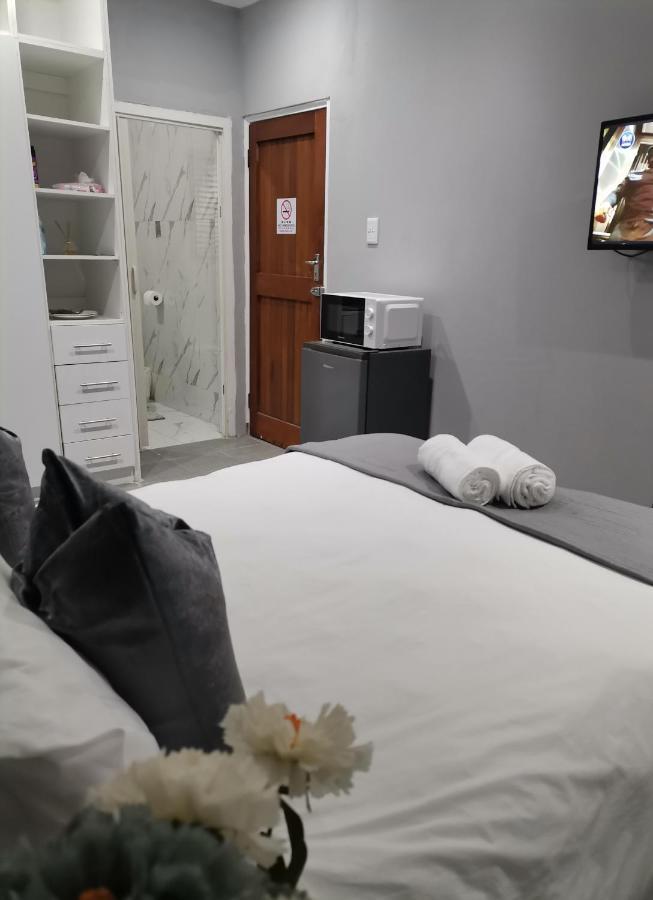 The Calm Corner Apartment Pinetown Exterior photo
